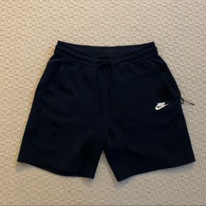 MENS NIKE LOUNGE SHORTS